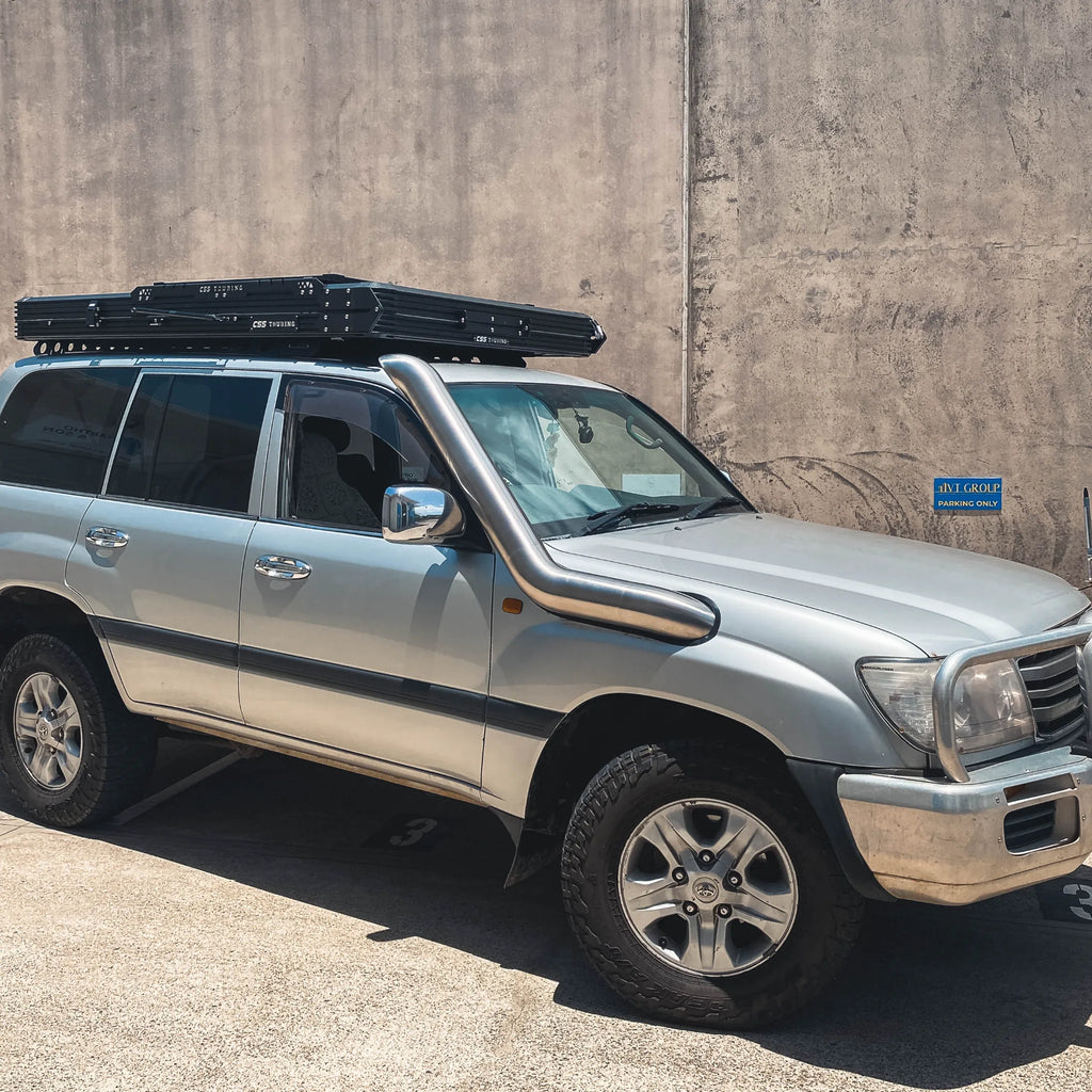 Toyota Landcruiser 100/105 Series fitted with the Angry Arc 5-inch snorkel