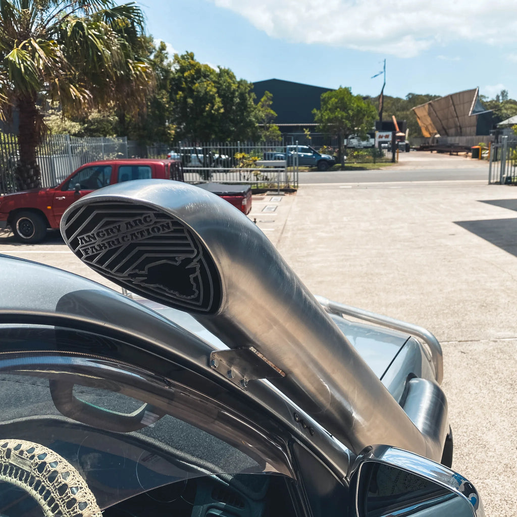 Close-up of the 100/105 Series snorkel air intake