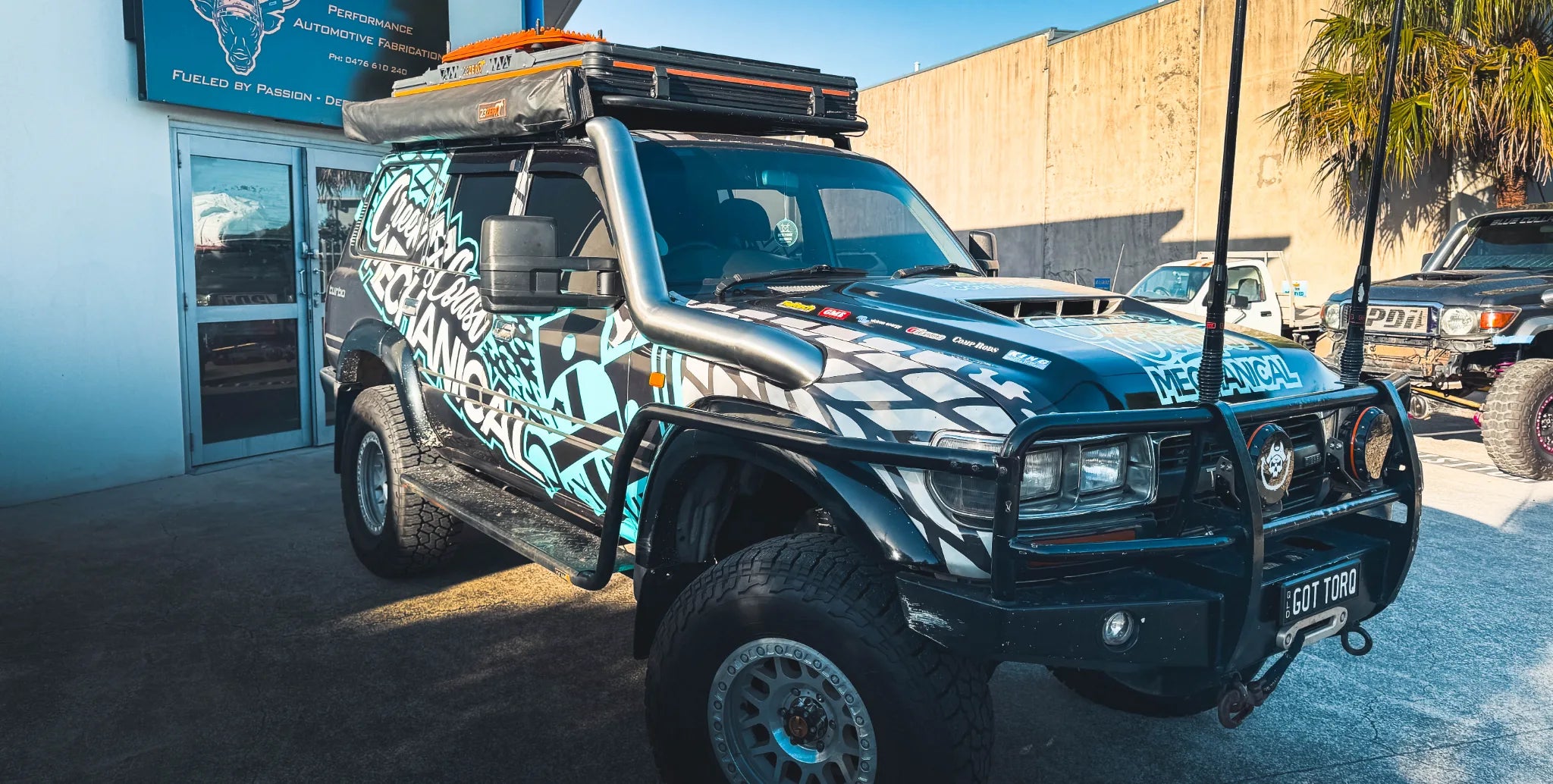 Mandrel-bent body of the Toyota Landcruiser 80 Series snorkel