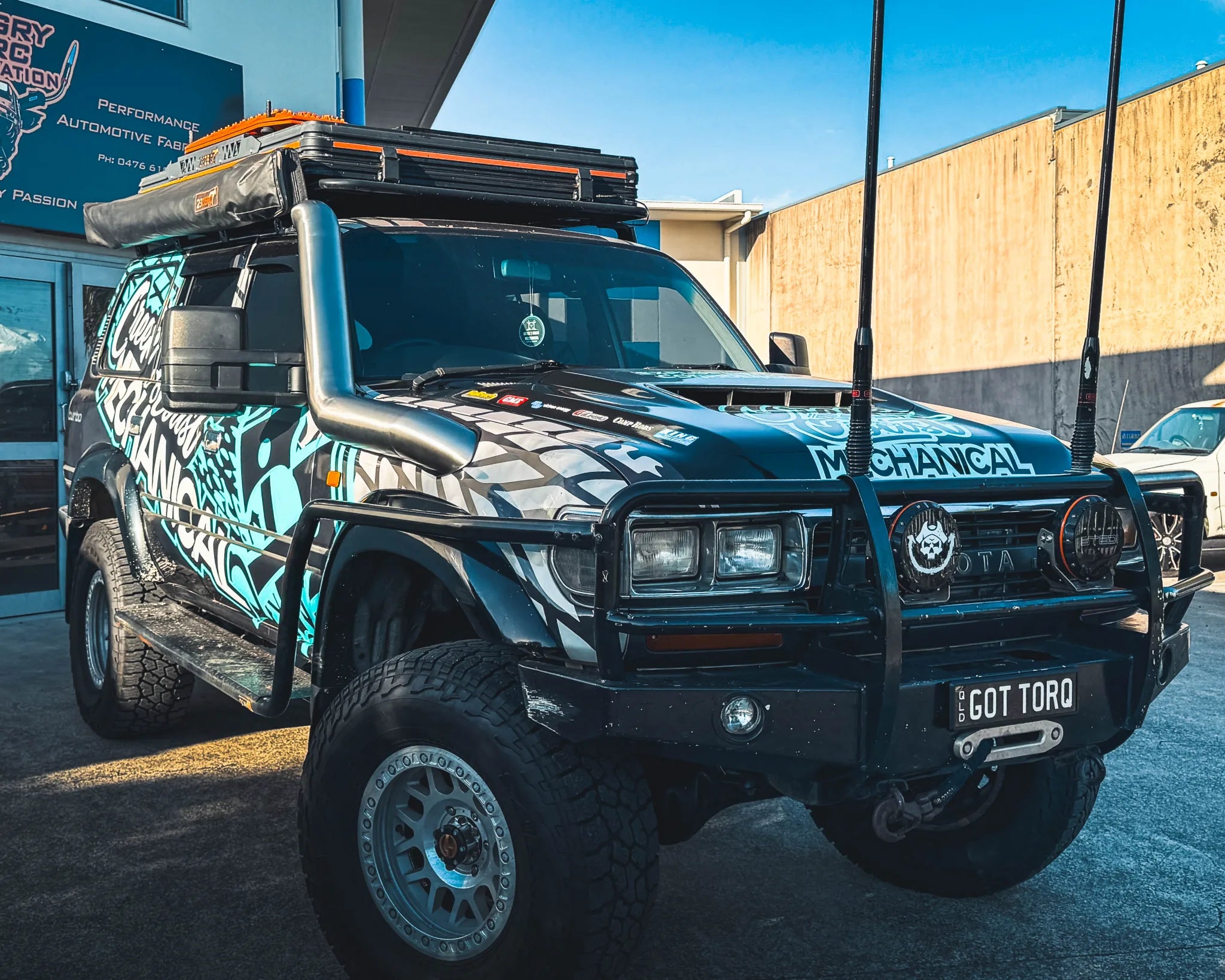 Full-length view of the Angry Arc 80 Series snorkel